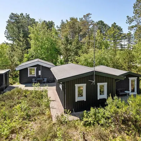 Holiday home Ascen - 300m From The Sea In Ne Jutland By Interhome Laeso
